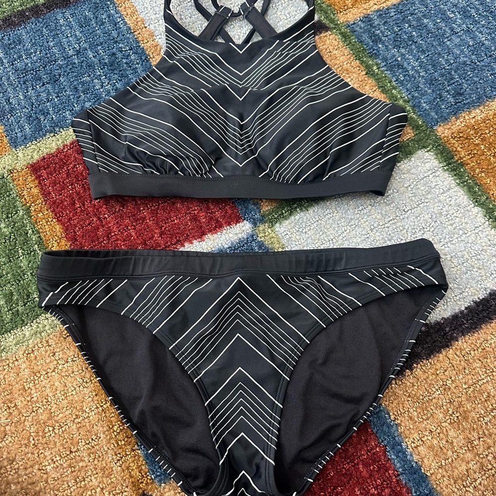 Athleta Black and White Chevron Bikini Set
